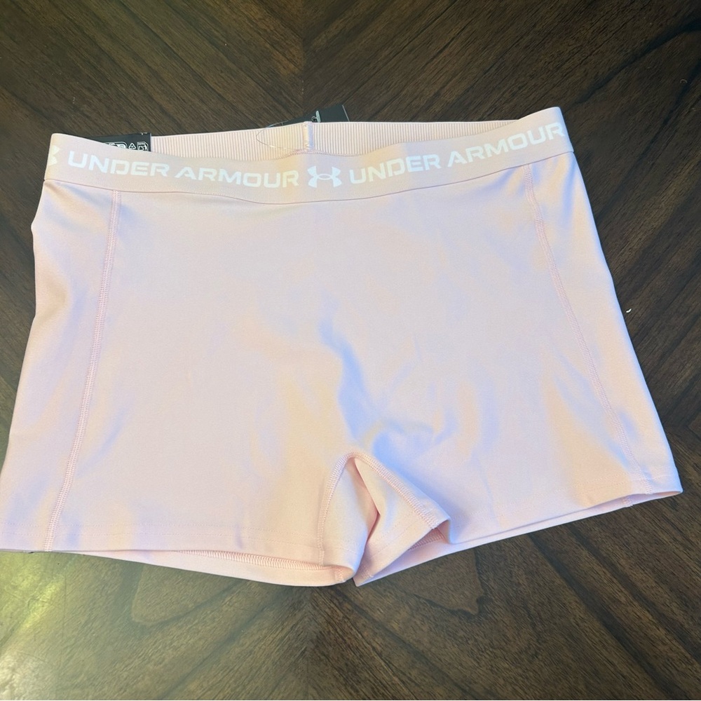 New Women’s Under Armour  Compression shorts X-Large